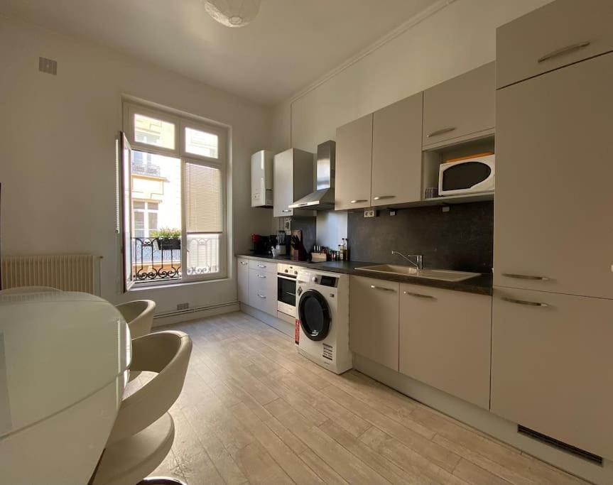 The Maiden'S Apartment Rouen Bagian luar foto